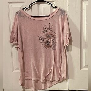 Women’s cotton tshirt.